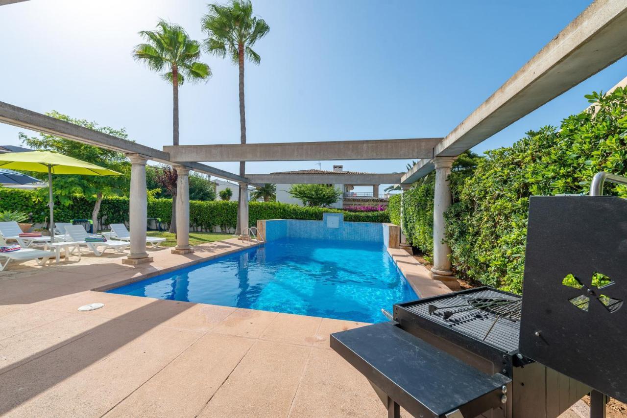 Estrel Villa Can Picafort  Exterior photo