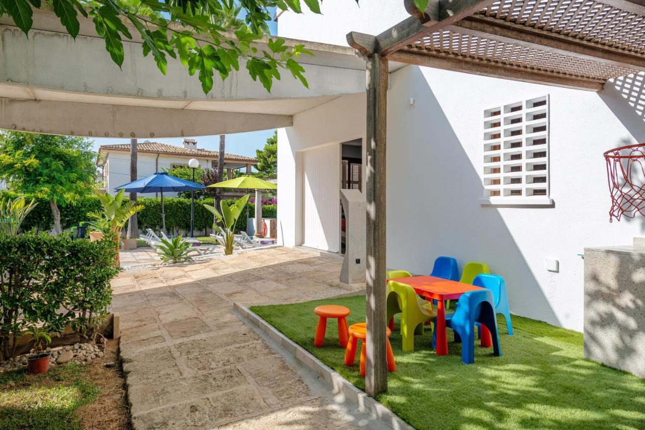 Estrel Villa Can Picafort  Exterior photo