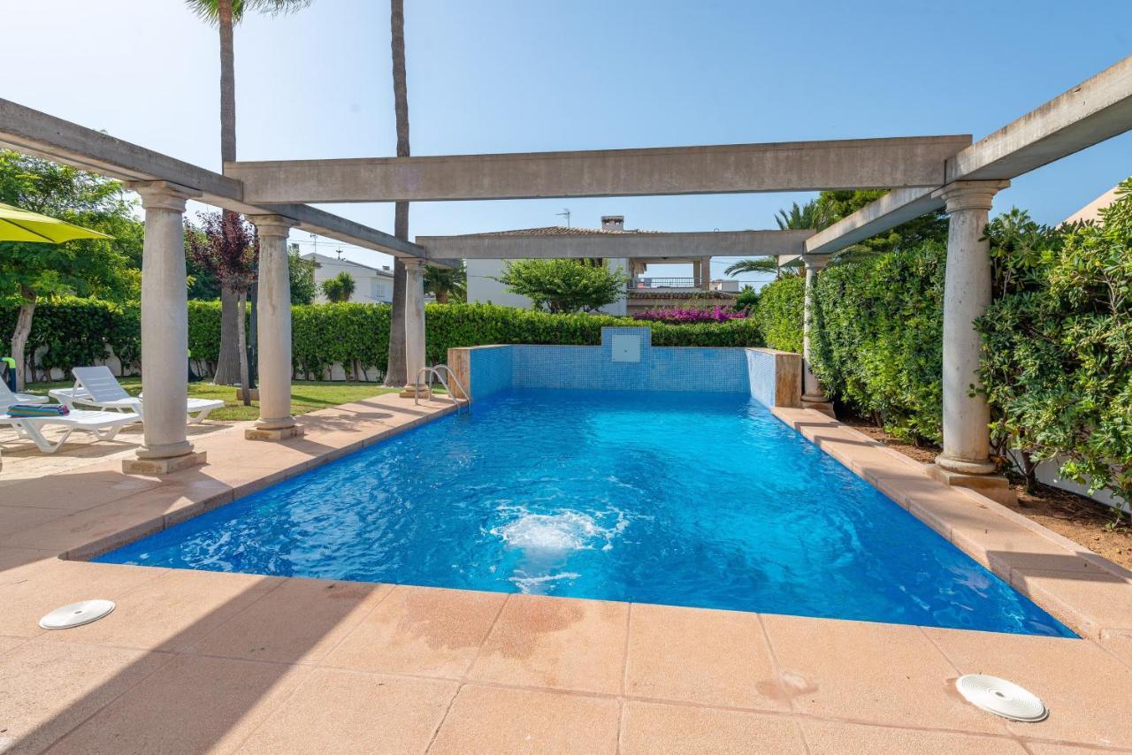 Estrel Villa Can Picafort  Exterior photo